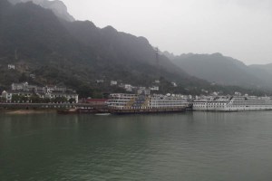 Resilience Handbook author Elizabeth J Walker explores the Yangtze river
